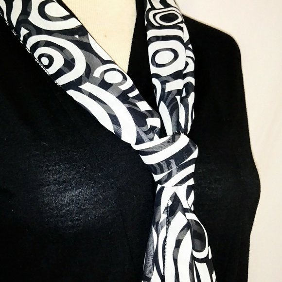 🖤 Silky Scarf #hundredsofscarves - Picture 1 of 4